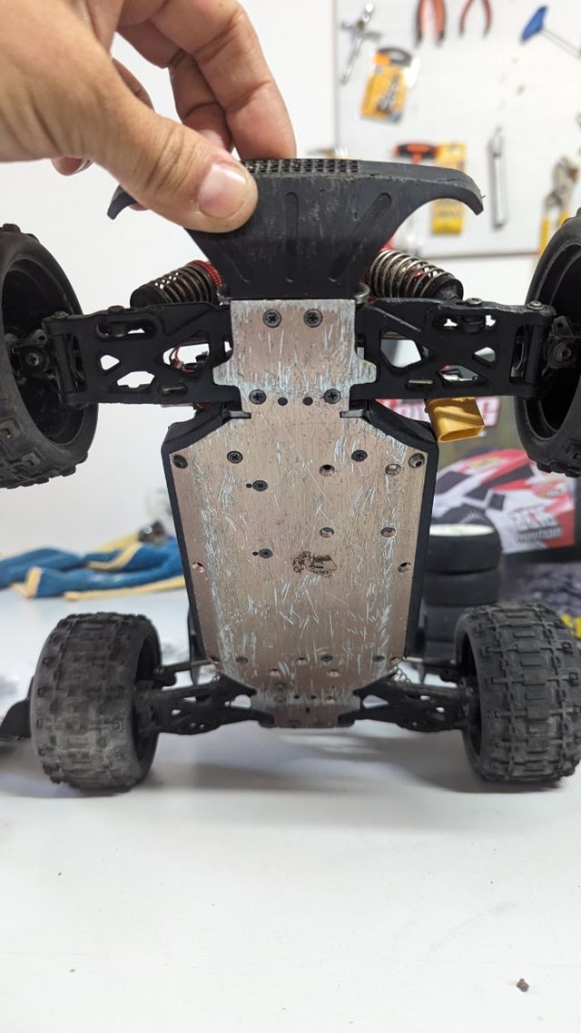 Wltoys 144001 con extras