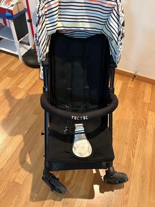 Silla de paseo tuc tuc. 