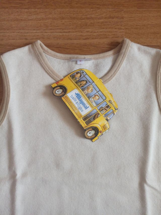 A ESTRENAR CAMISETA MAYORAL T.6