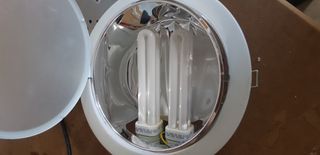 Downlight fluorescente empotrable