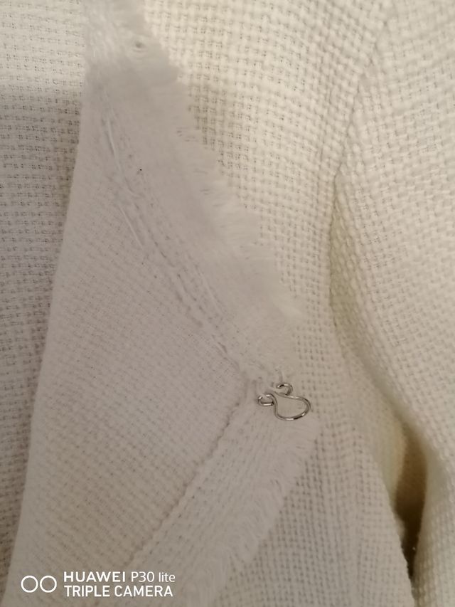 Blazer bianco taglio Chanel