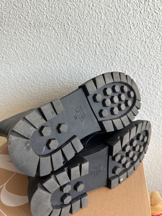 Botines cordones Zara