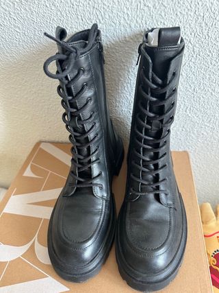 Botines cordones Zara