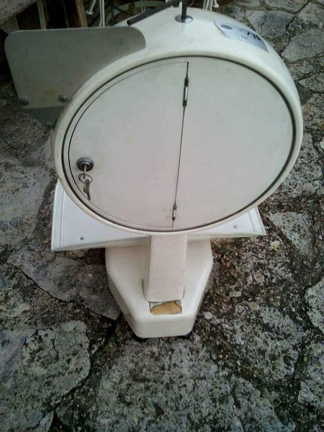 BÁSCULA PESA BEBES AÑOS 70