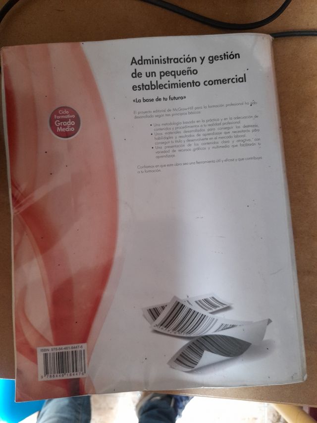 Libro admin y gestión pequeño estable