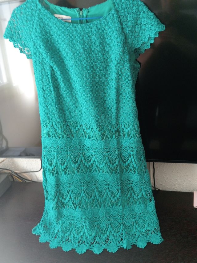 VESTIDO VERDE DE GUIPUR