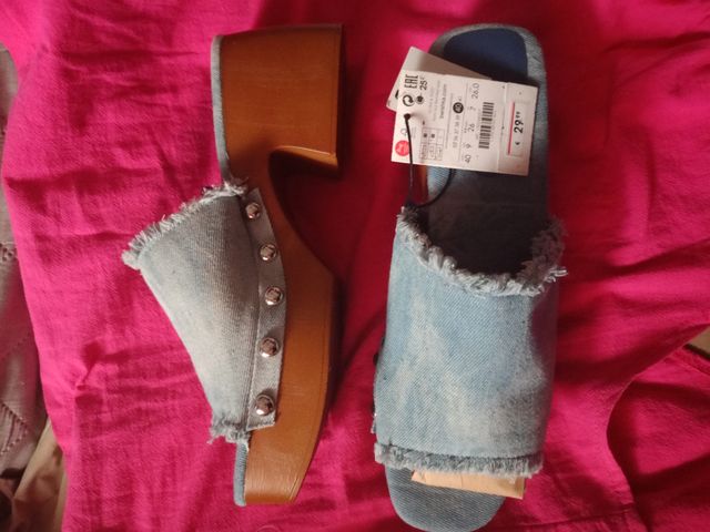 Zuecos vaqueros Bershka