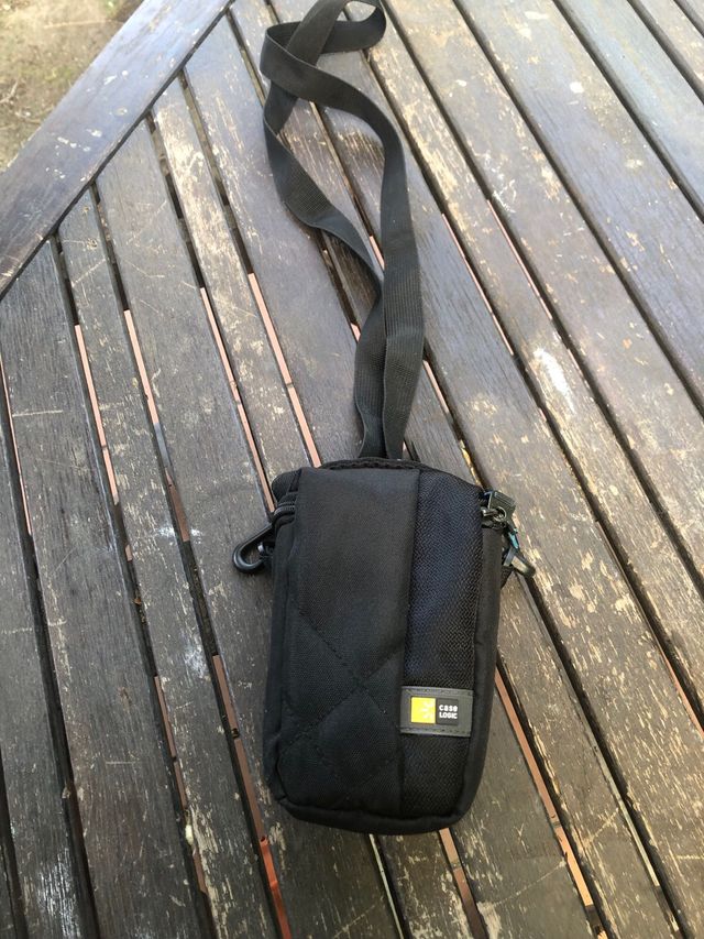 funda caselogic pequeña