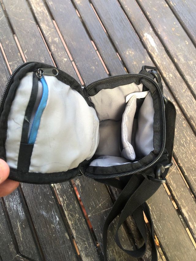 funda caselogic pequeña