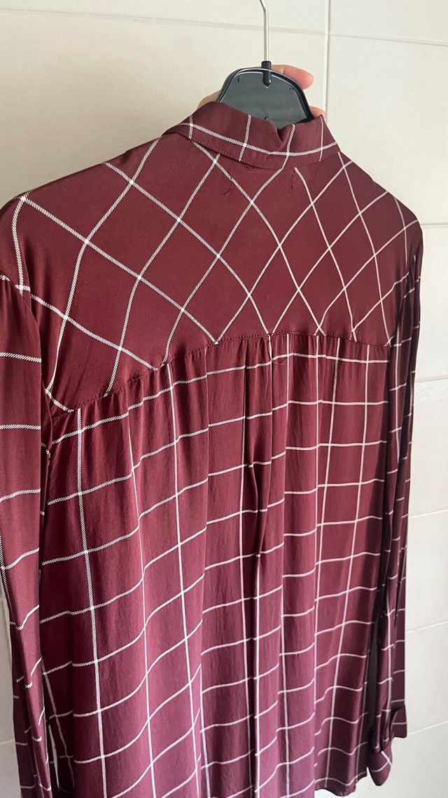 Camisa burdeos cuadros