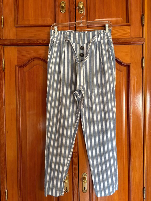 Pantalon rayas Stradivarius