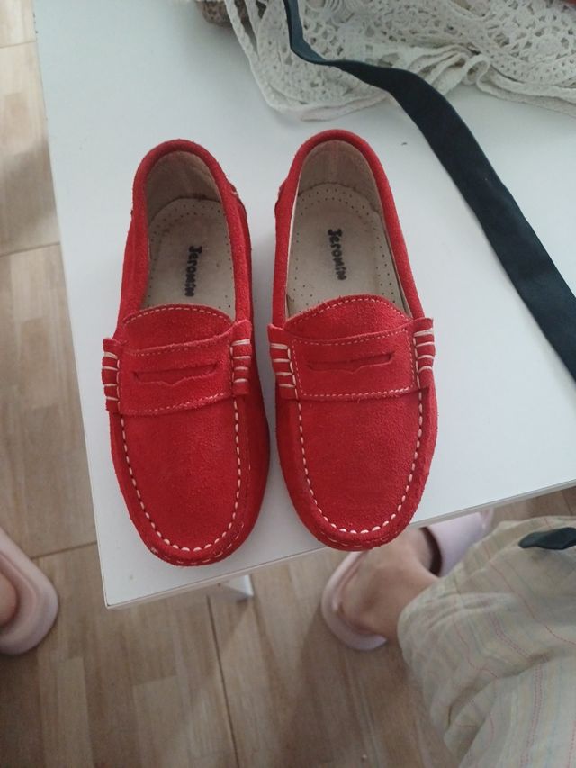 Mocasines rojos talla 30
