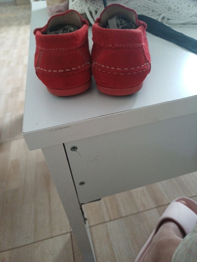 Mocasines rojos talla 30