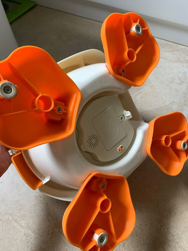 Orinal niños de crecimiento con música