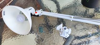 Lampara articulada blanca nueva
