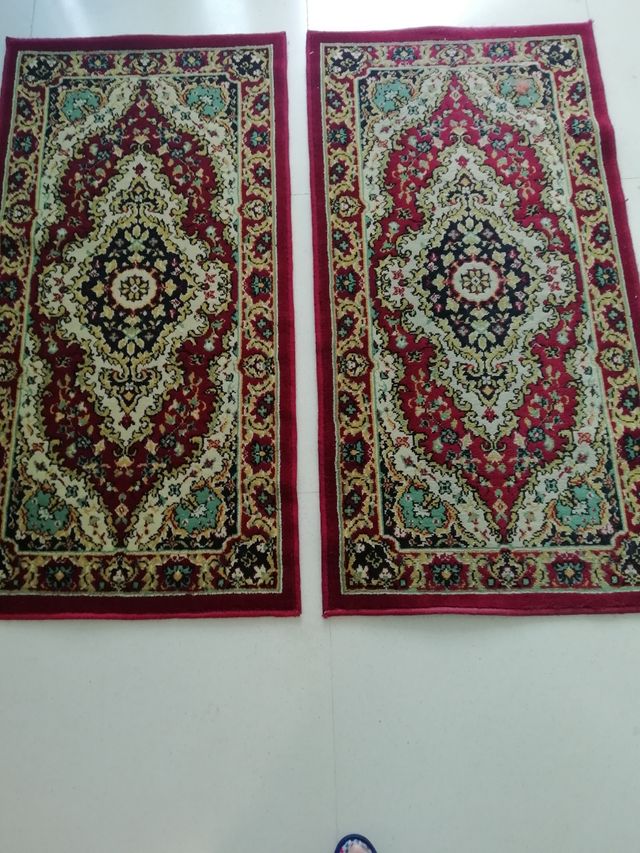 2 Alfombras de pie de cama