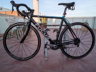 Bicicleta carbono Focus