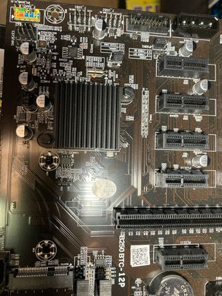 Scheda madre B250 BTC 12-P