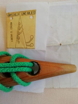 Juego de habilidades "cono maldito"