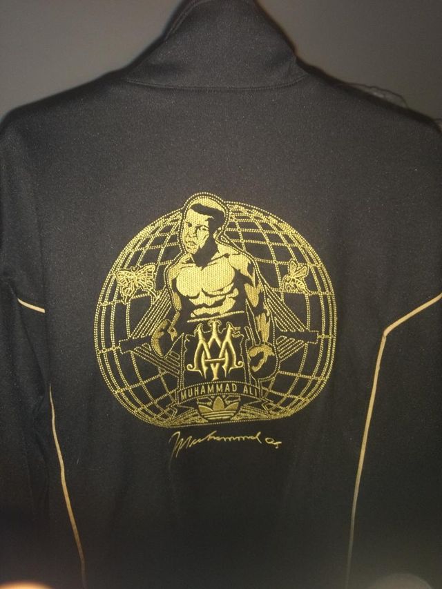 Cazadora Adidas muhammad ali