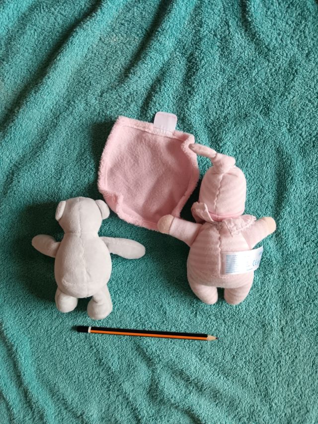 Muñecos de peluche para bebés con sonido 