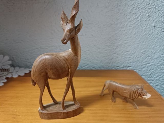 2 figuritas tallas de animales madera (1)