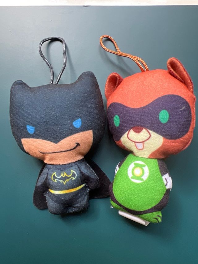 Batman y Linterna Verde peluches
