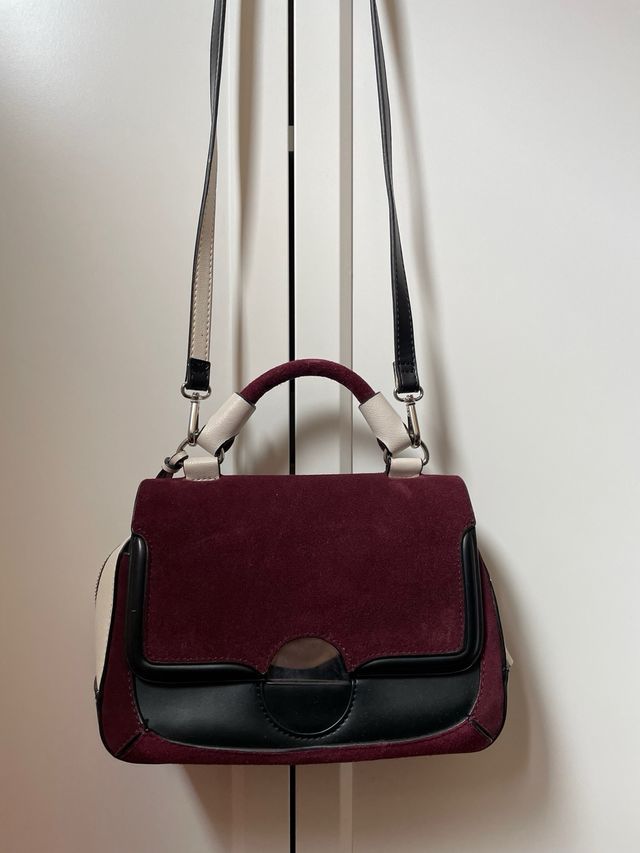 Bolso burdeos, negro y blanco ZARA