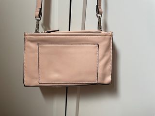 Bolso rosa de Zara