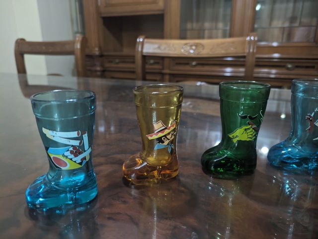 6 vasos chupito bota años 1950