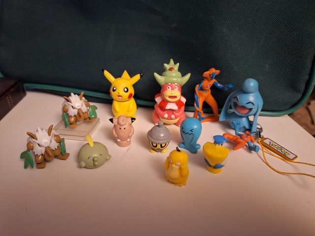 Figuras antiguas Pokémon oficiales