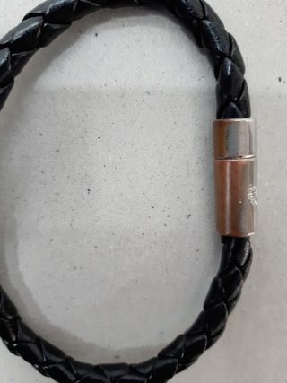 Pulsera de cuero negro trenzado redondo