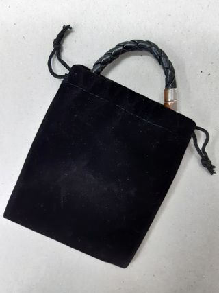 Pulsera de cuero negro trenzado redondo
