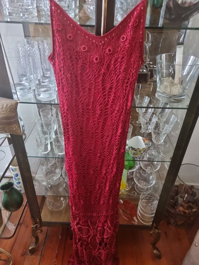 Vestido ganchillo color cereza