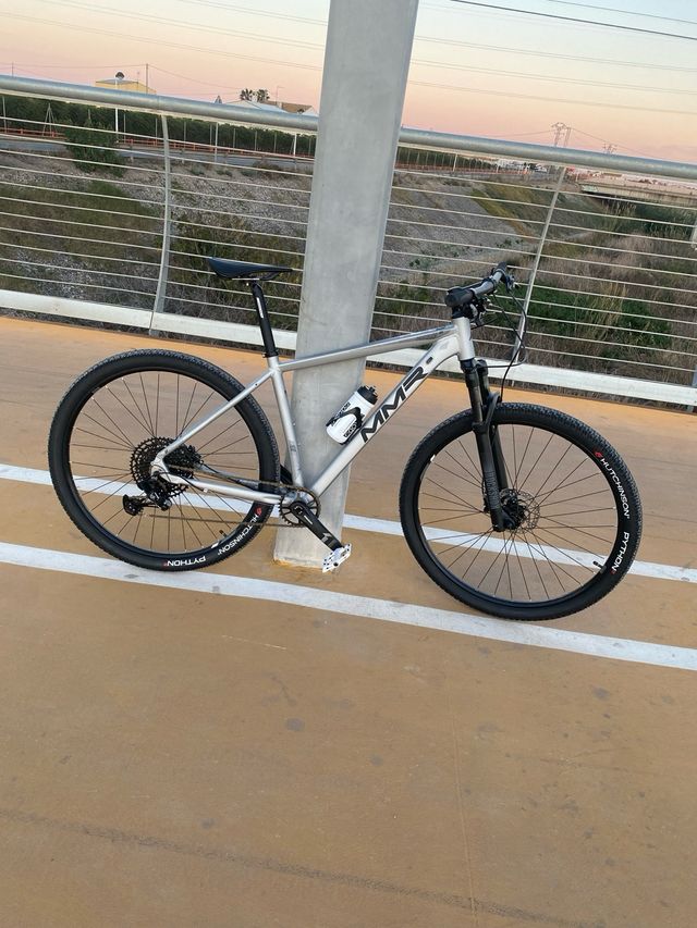 Bicicleta montaña vendo o cambio por una doble