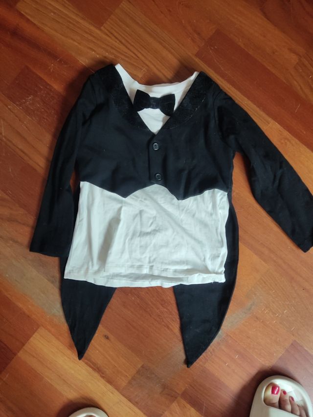 Esmoquin pingüino bebe talla 2