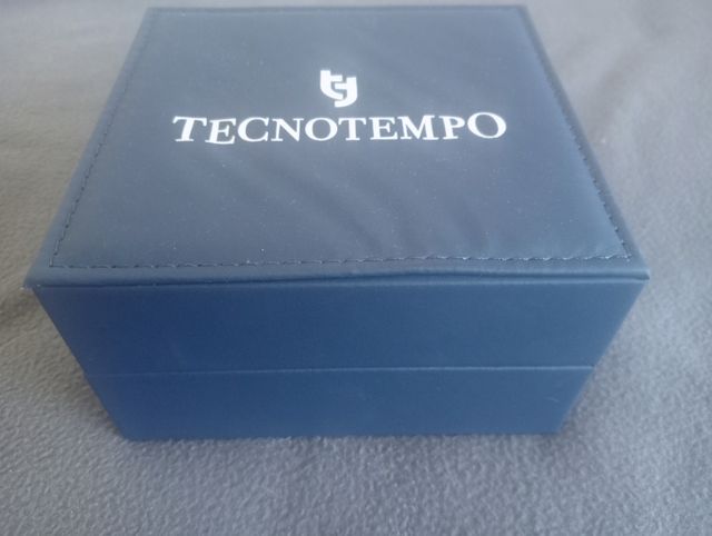 Caja de reloj marca Tecnotempo