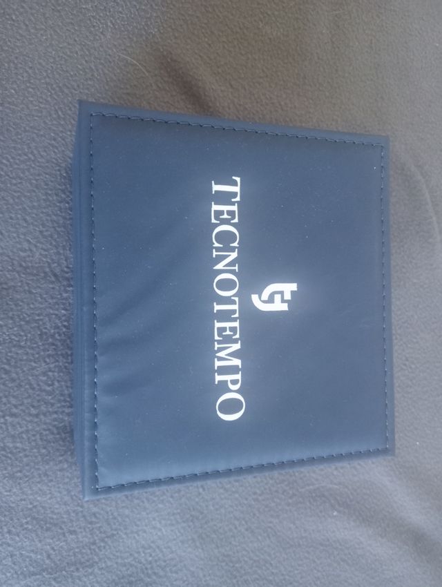 Caja de reloj marca Tecnotempo