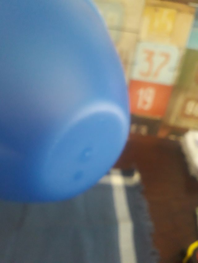 Ensaladera y cubiertos