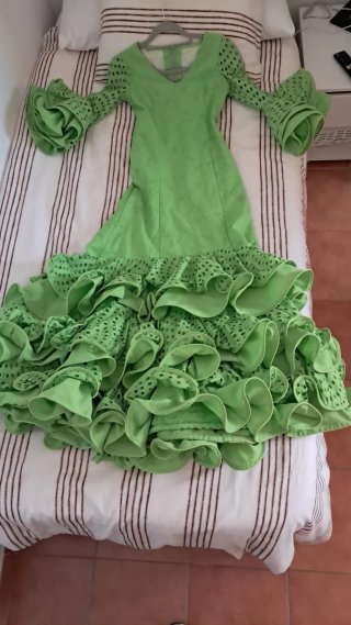 Vestido de gitana verde pistacho
