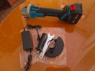 Amoladora Drillpro 700w.