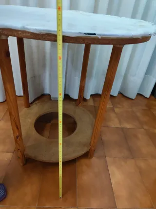 Brasero eléctrico y mesa camilla.