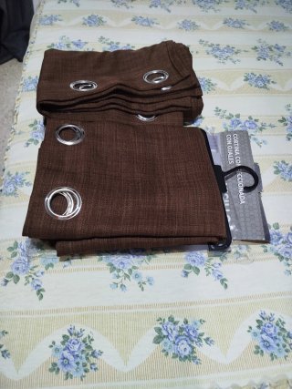 Packs de 2 Hojas de cortinas marrón chocolate.