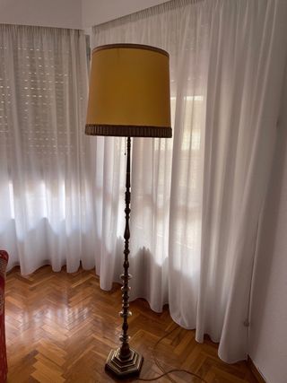 Lampara de pie