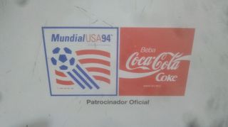 ANTIGUA BANDEJA COCA COLA MUNDIAL USA 94