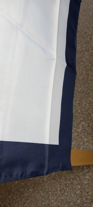 Tovaglia bianca e blu