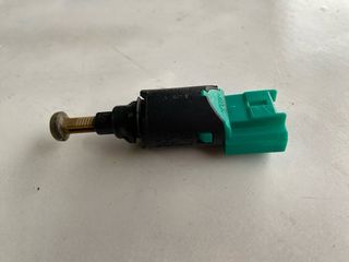 Interuptor pedal de freno 