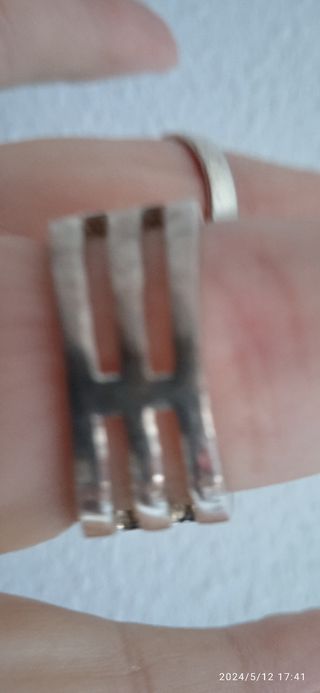Anillo plata con 3 piedras rojas