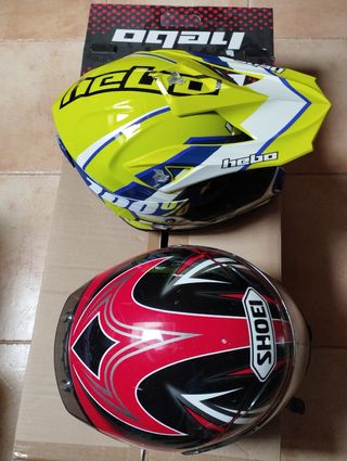 Casco motocross y motocicleta