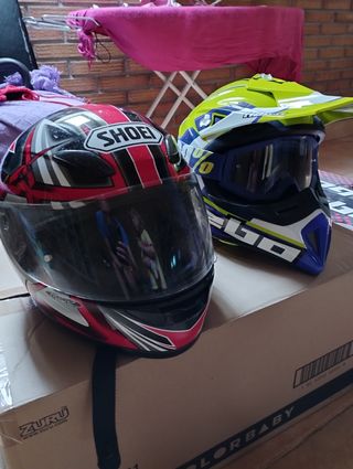 Casco motocross y motocicleta